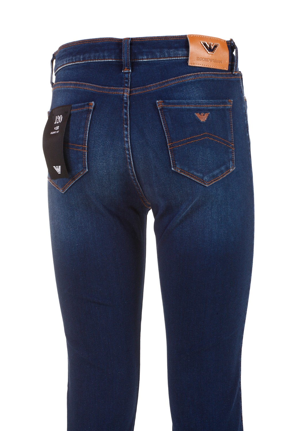 shop EMPORIO ARMANI  Jeans: Emporio Armani jeans J18 vita alta e gamba skinny in denim Composizione: 77% Cotone 10% Lyocell 9% Elastomultiestere 4% Elastan.
Slim fit.
Vita con passanti.
Cinque tasche.
Gamba skinny.
Chiusura con zip e bottone.
Impunture tabacco.
Salpa in pelle con logo.
Ricamo aquila.
Fabbricato in Tunisia.. 6R2J20 2DAXZ-0941 number 5085528